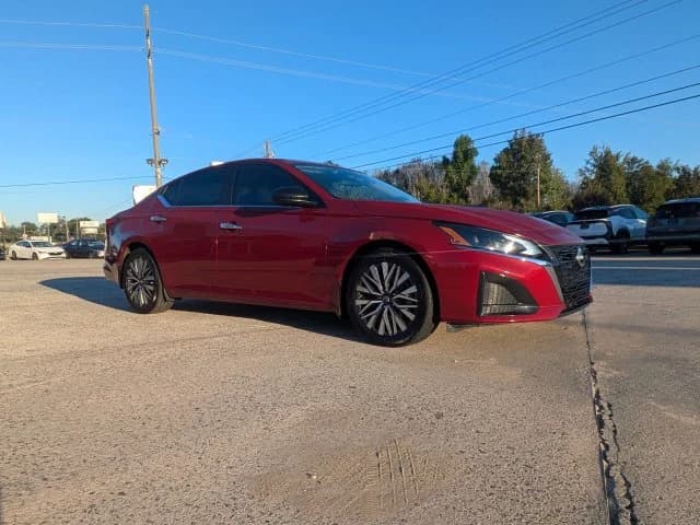 2024 Nissan Altima 2.5 SV — photo 1 of 27