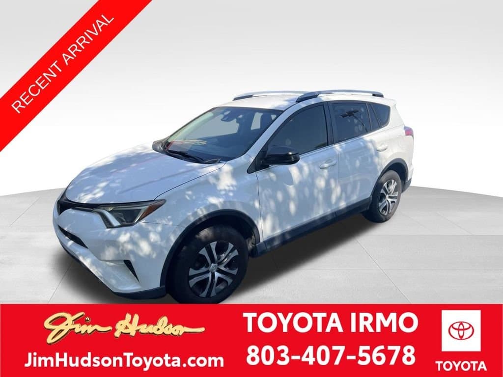 2018 Toyota RAV4 LE — photo 1 of 5