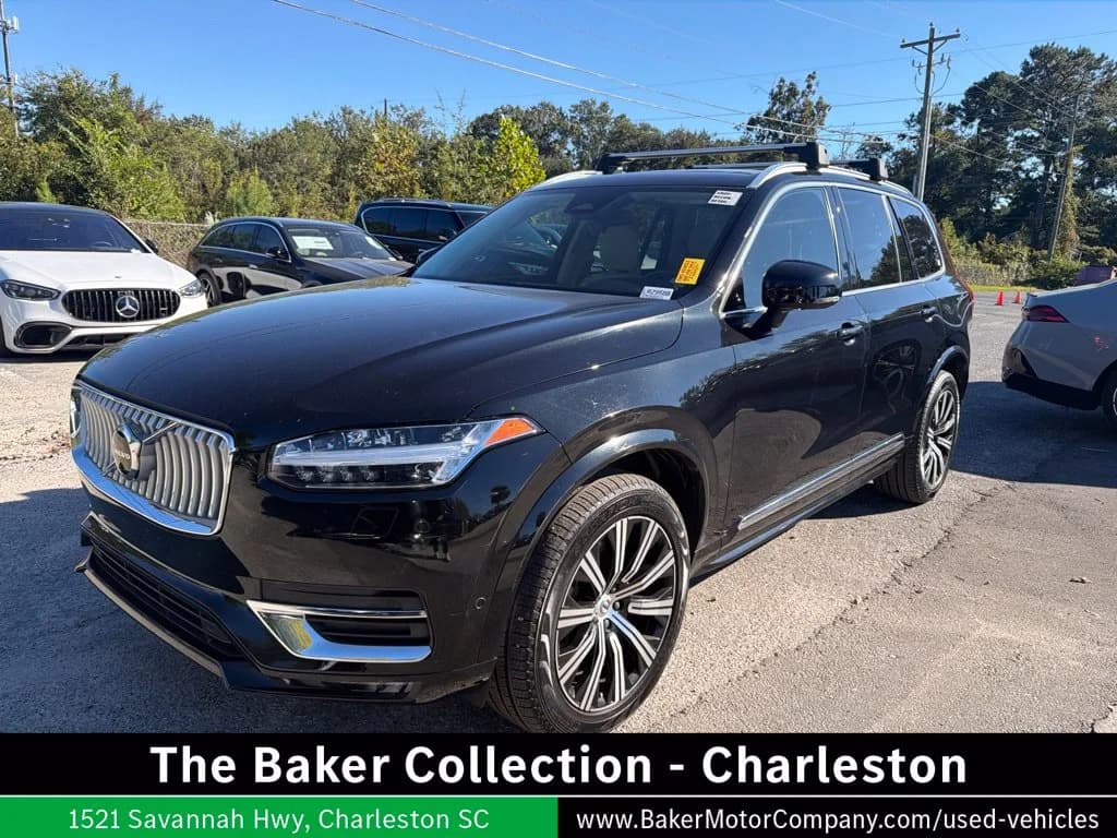 2023 Volvo XC90 Plus — photo 1 of 18