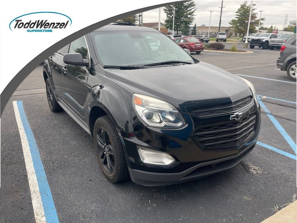 2017 Chevrolet Equinox LT — photo 1 of 13