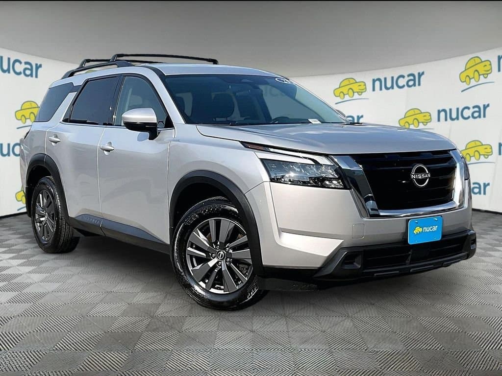2023 Nissan Pathfinder SV — photo 1 of 36