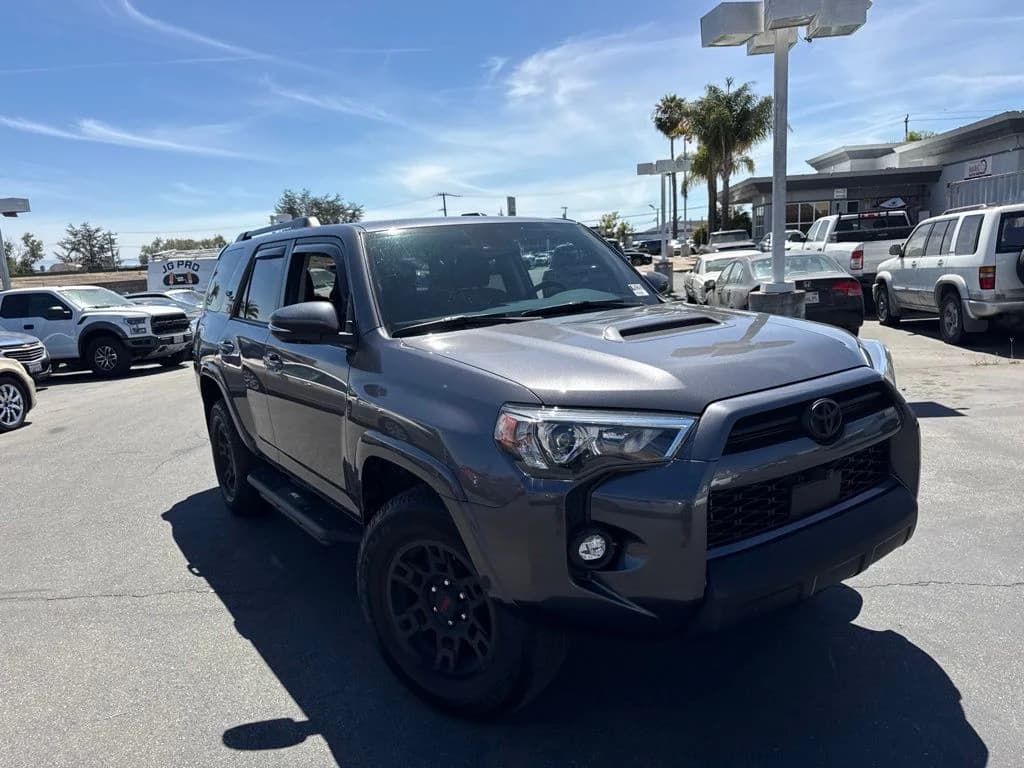 2023 Toyota 4Runner TRD Off-Road Premium — photo 1 of 13