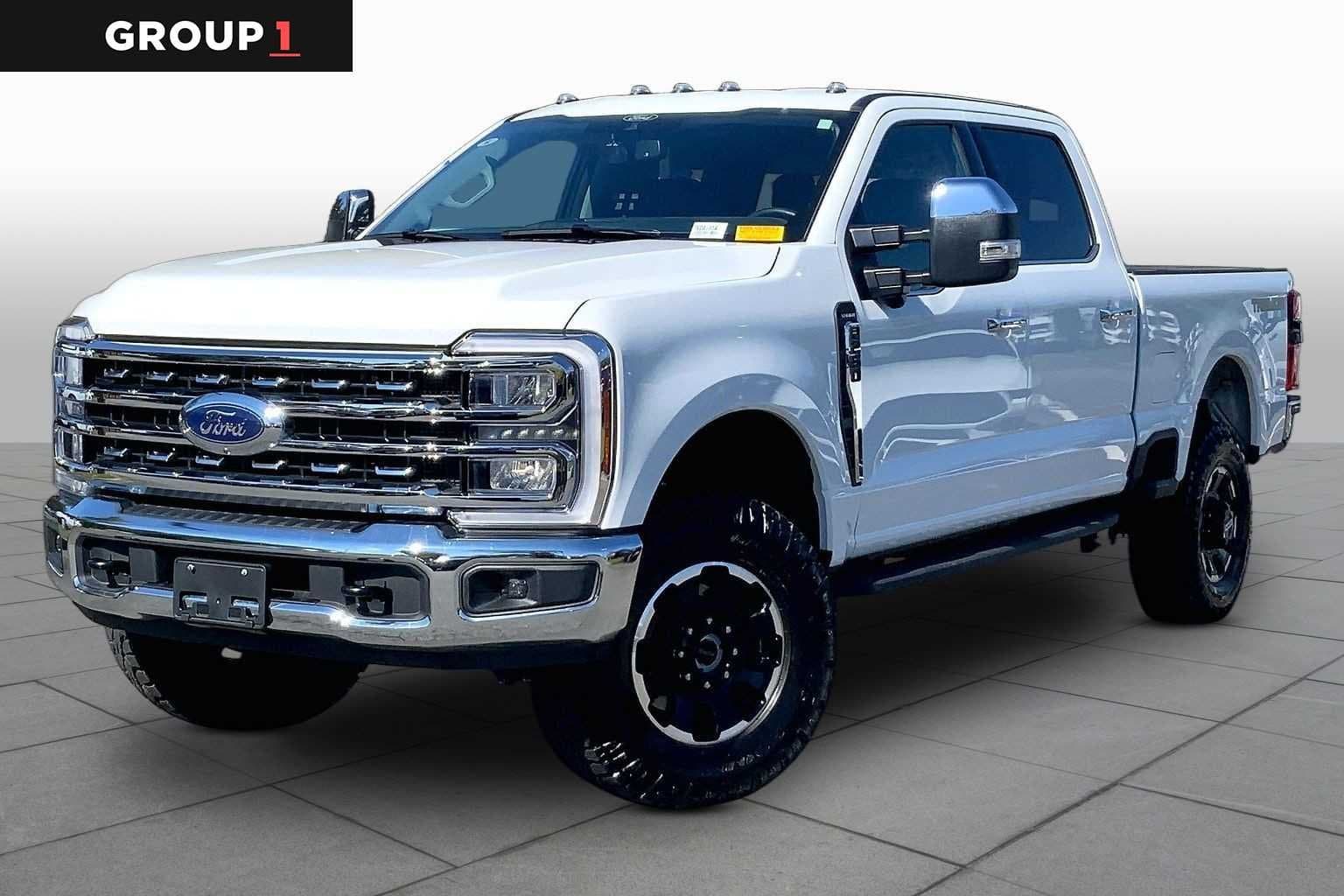 2026 Ford Super Duty F-250 SRW LARIAT — photo 1 of 32