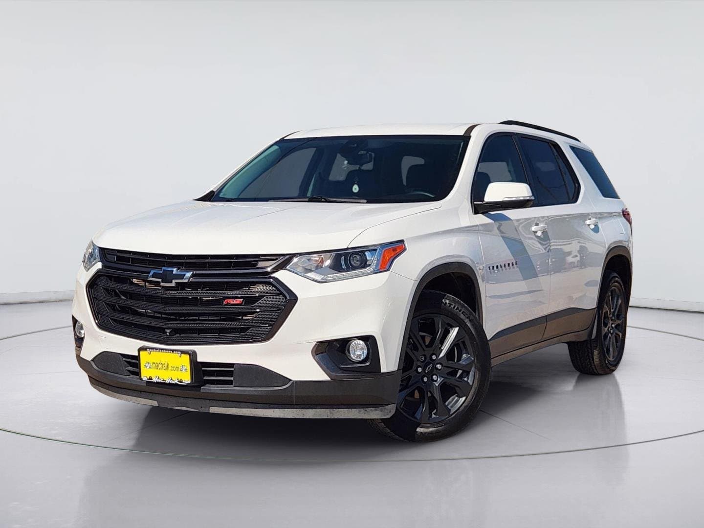 2021 Chevrolet Traverse RS — photo 1 of 32