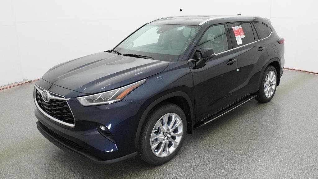 2026 Toyota Highlander Limited — photo 1 of 52