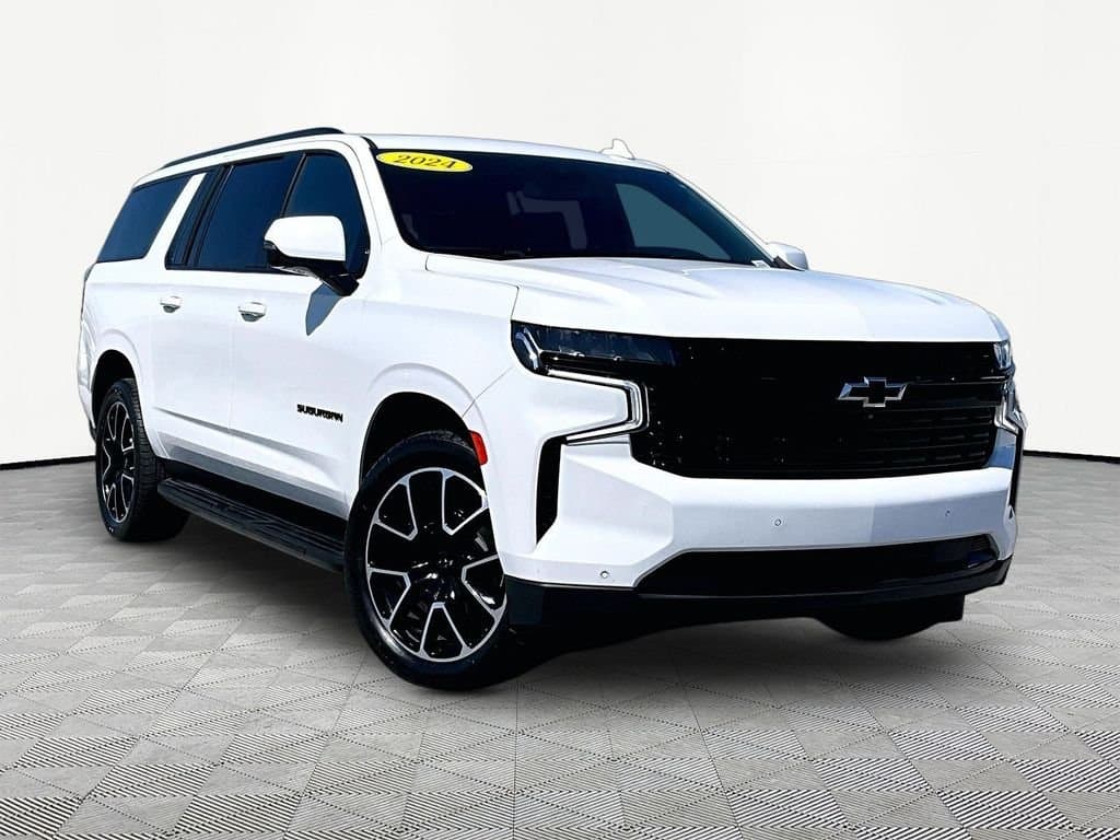 2024 Chevrolet Suburban RST — photo 1 of 33