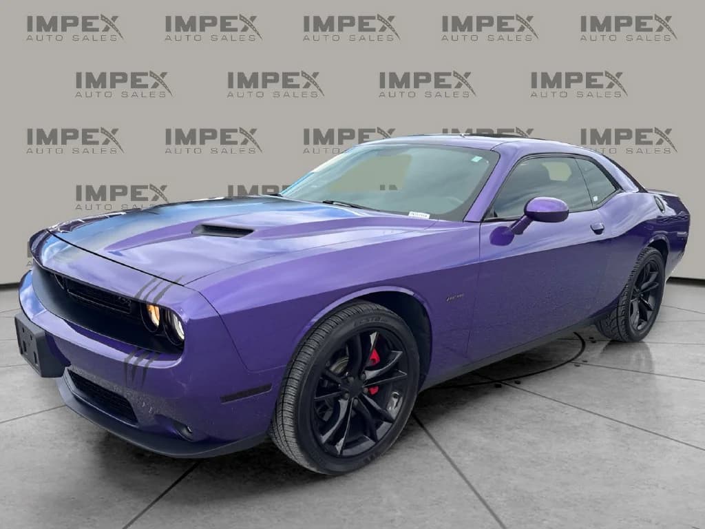 2016 Dodge Challenger R/T — photo 1 of 31