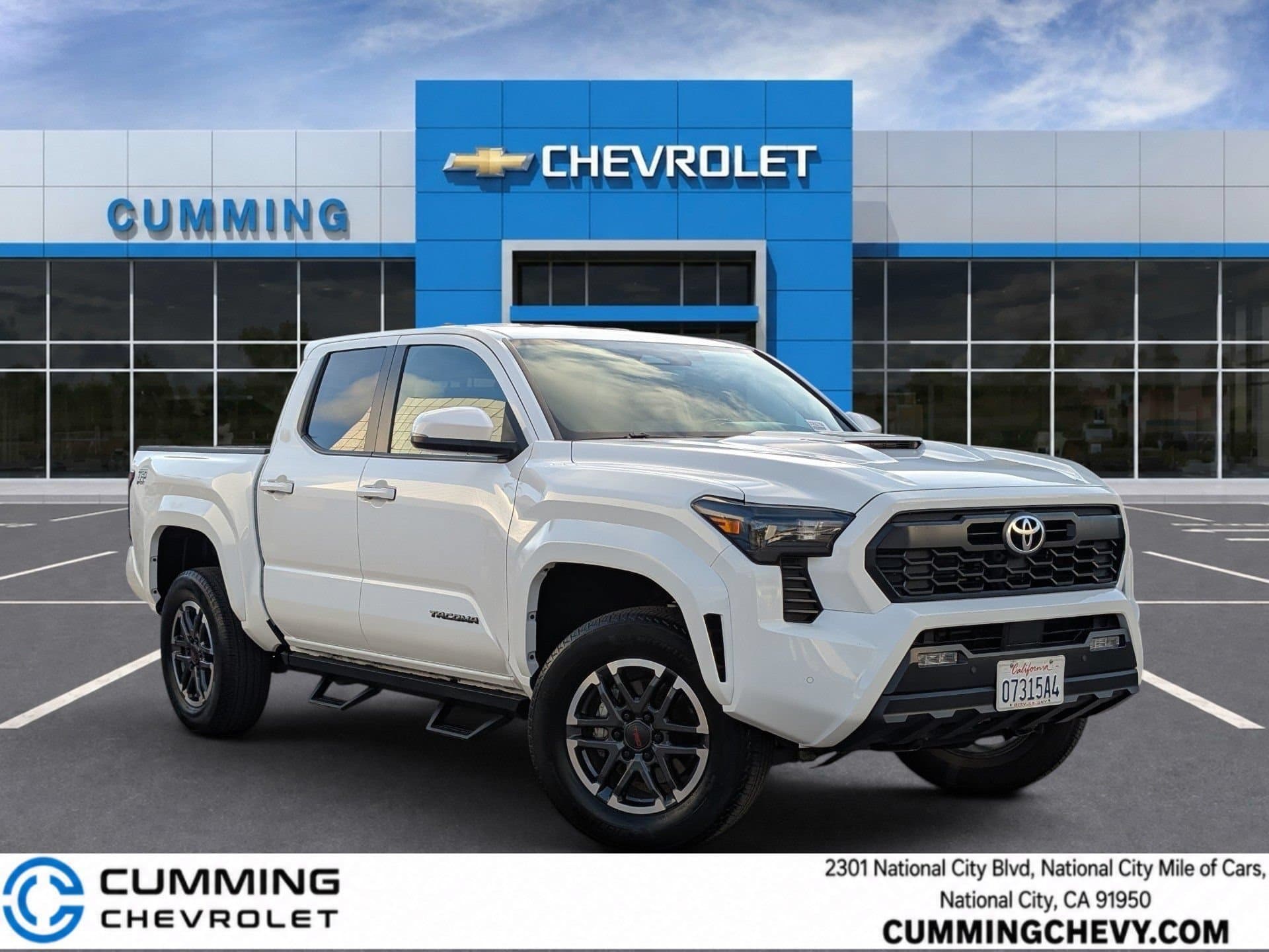 2024 Toyota Tacoma TRD Sport — photo 1 of 25