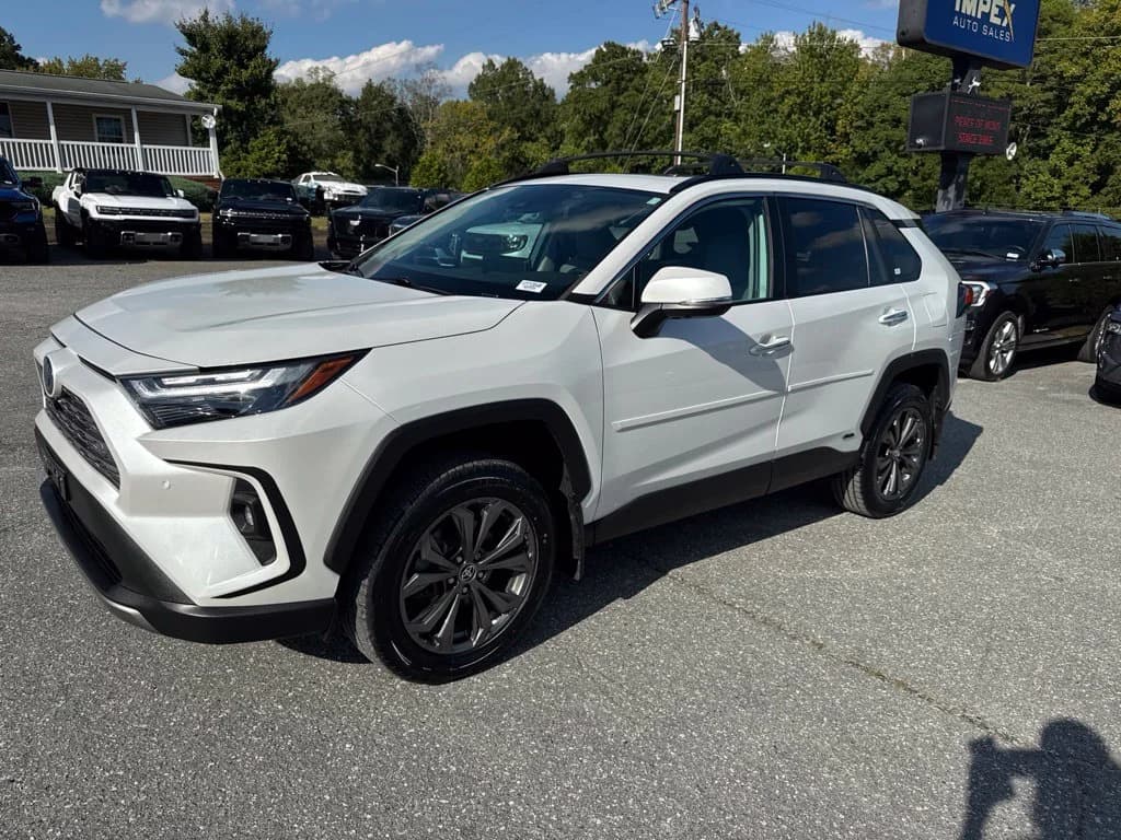 2023 Toyota RAV4 Hybrid Limited — photo 1 of 35