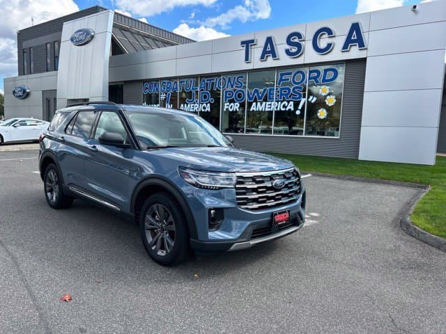 2025 Ford Explorer Active — photo 1 of 35