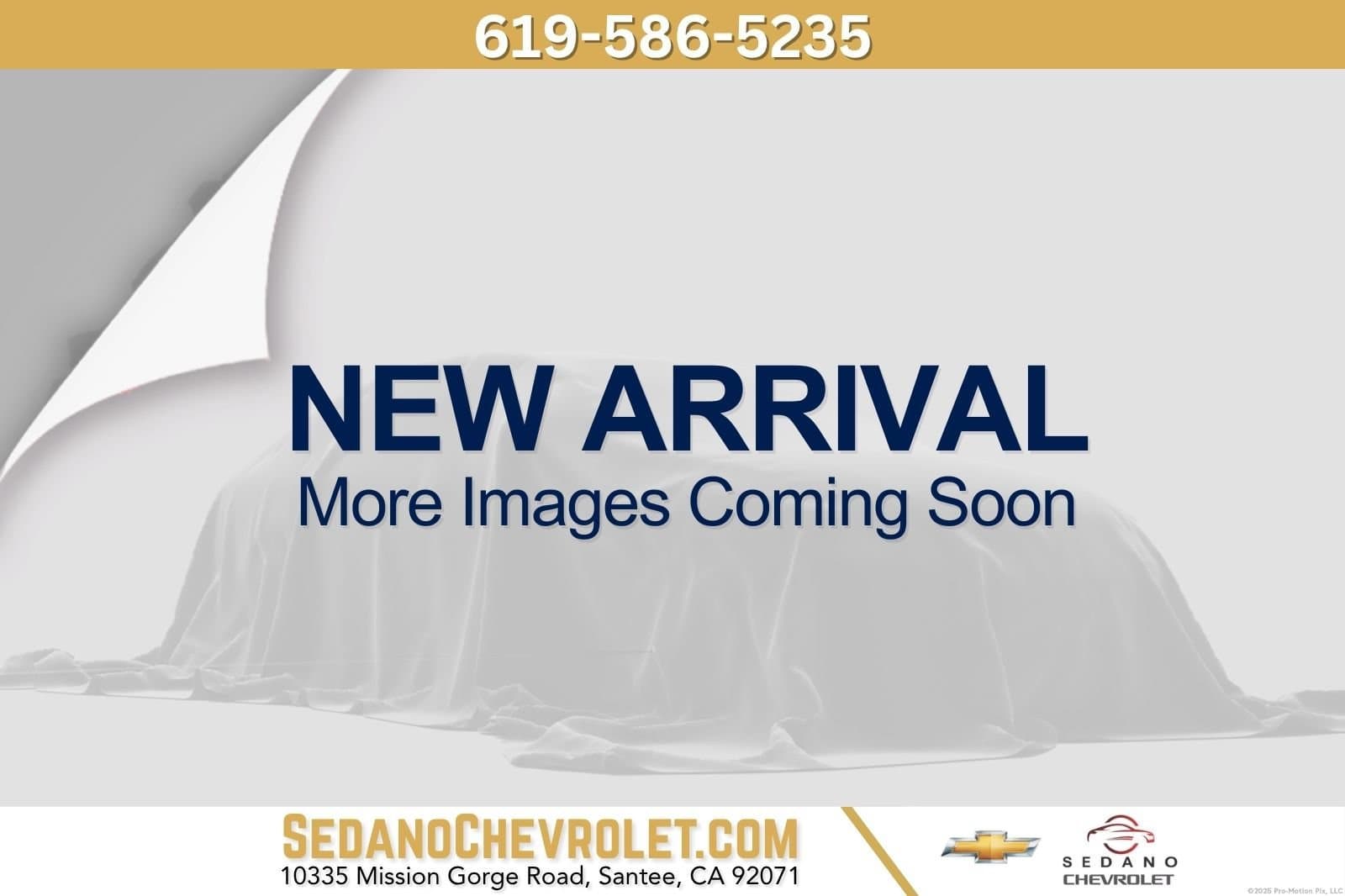 2025 Chevrolet Equinox LT — photo 1 of 8