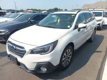 2019 Subaru Outback Touring — photo 1 of 5