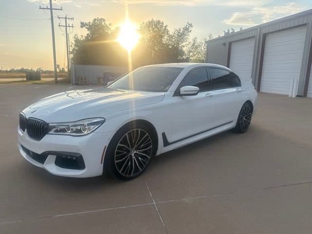 2019 BMW 7 Series 750i — photo 1 of 14