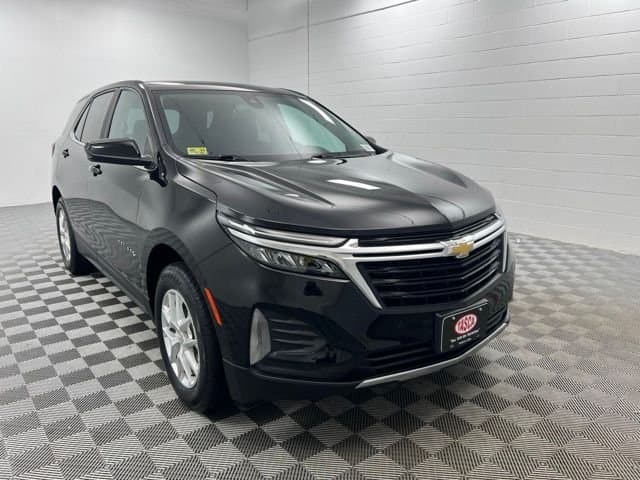2024 Chevrolet Equinox LT — photo 1 of 25