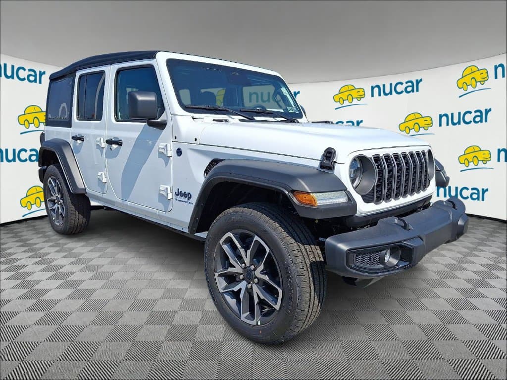 2025 Jeep Wrangler Base — photo 1 of 30