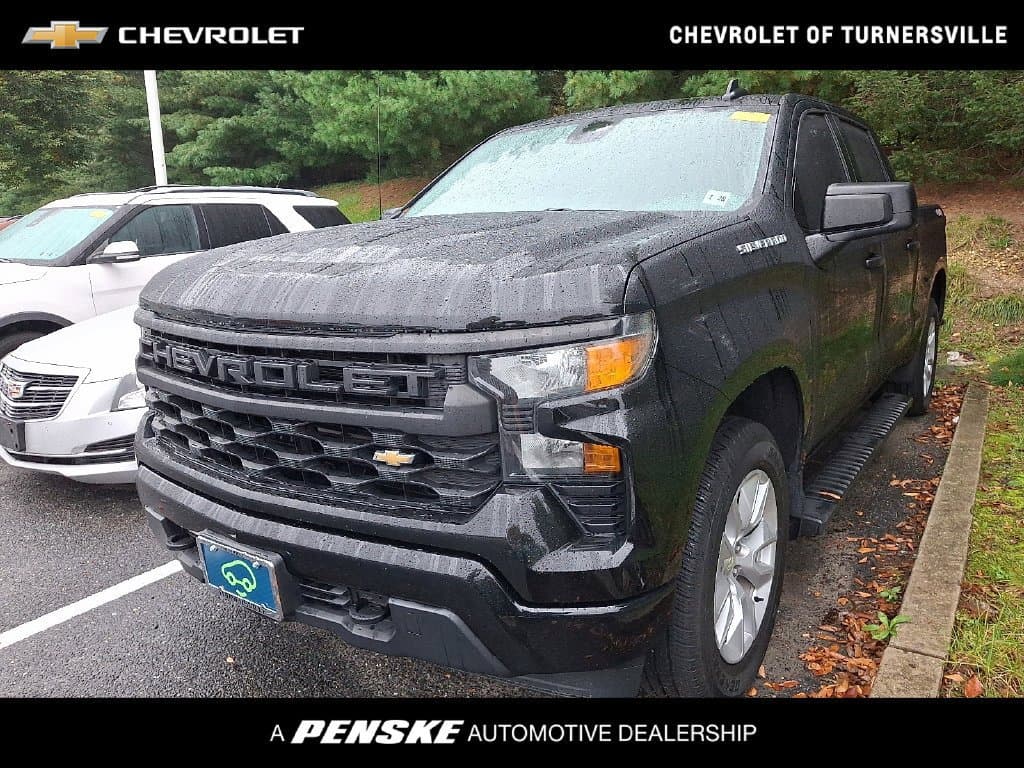 2022 Chevrolet Silverado 1500 Custom — photo 1 of 4