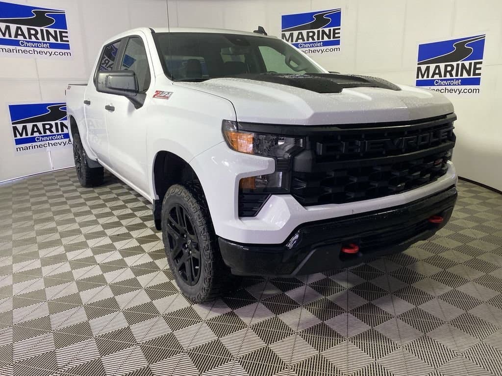 2024 Chevrolet Silverado 1500 Custom Trail Boss — photo 1 of 20