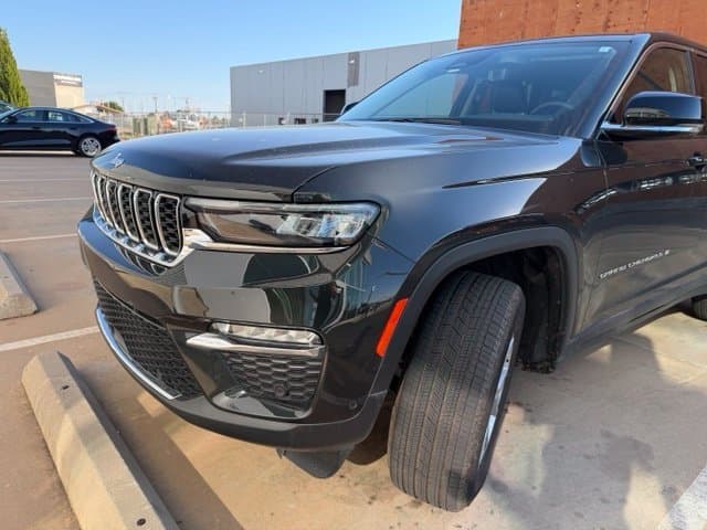 2023 Jeep Grand Cherokee Limited — photo 1 of 2
