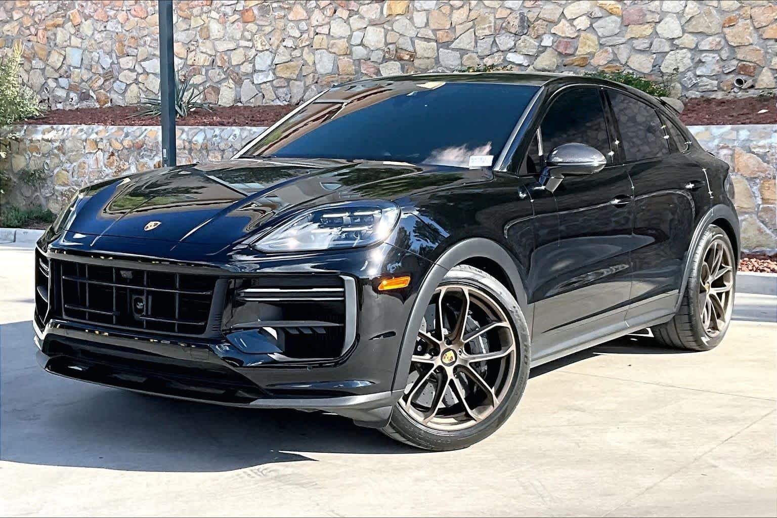 2024 Porsche Cayenne Turbo GT — photo 1 of 26