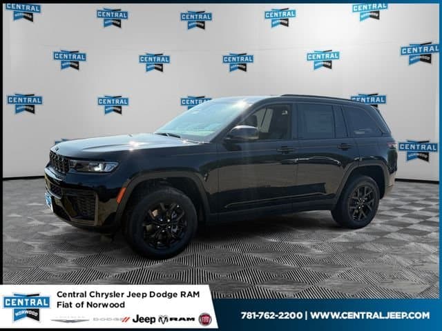 2026 Jeep Grand Cherokee Altitude — photo 1 of 45
