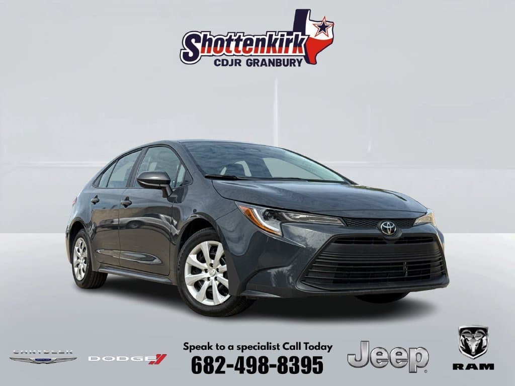 2026 Toyota Corolla LE — photo 1 of 26