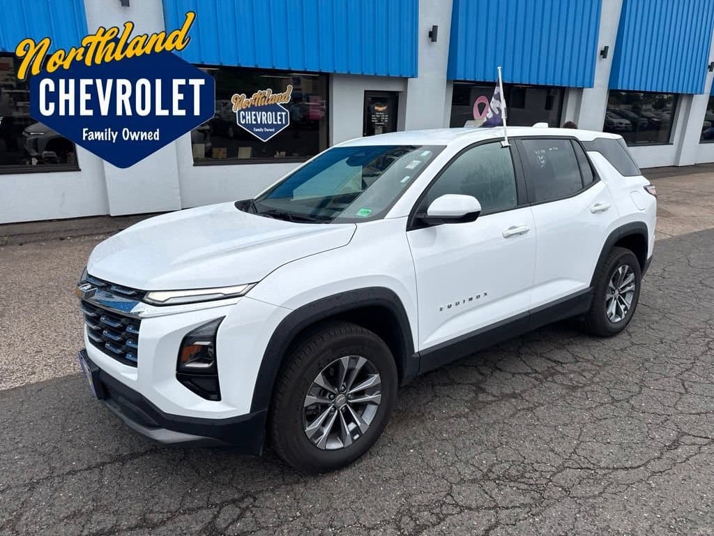2026 Chevrolet Equinox LT — photo 1 of 43