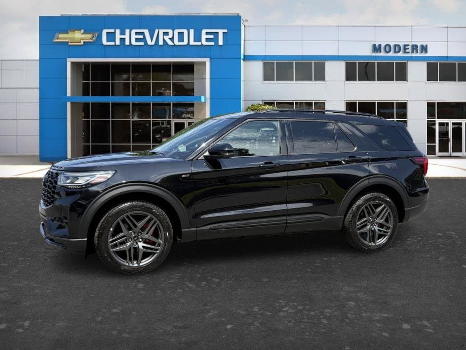 2025 Ford Explorer ST-Line — photo 1 of 26