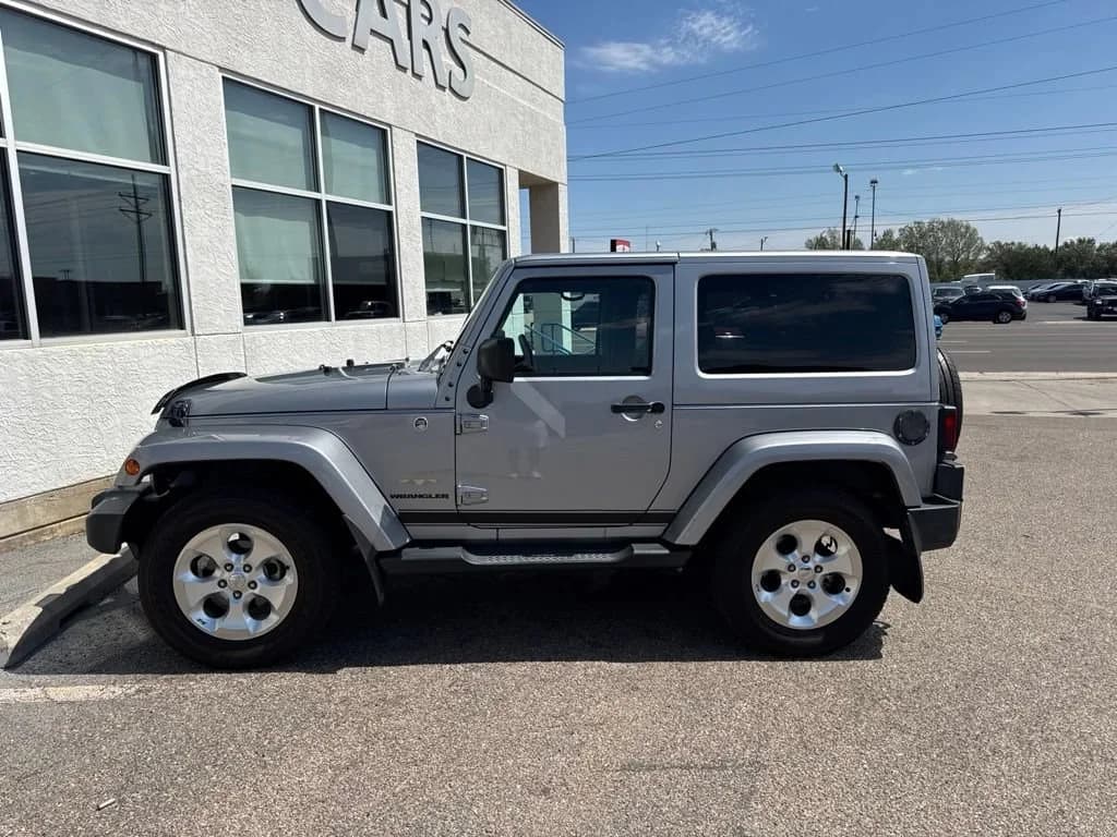 2015 Jeep Wrangler Sahara — photo 1 of 3