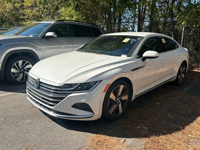 2021 Volkswagen Arteon SE — photo 1 of 4
