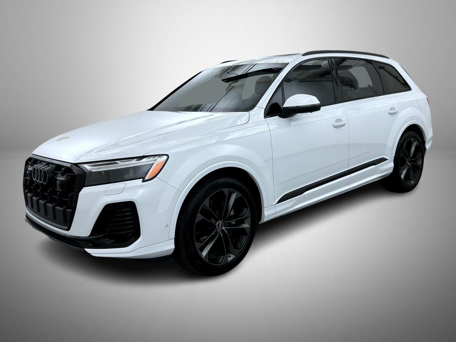 2025 Audi Q7 Base — photo 1 of 22