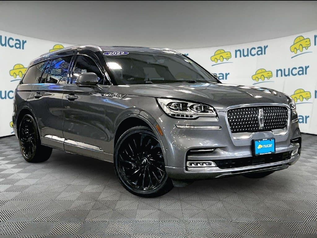 2022 Lincoln Aviator Reserve — photo 1 of 37