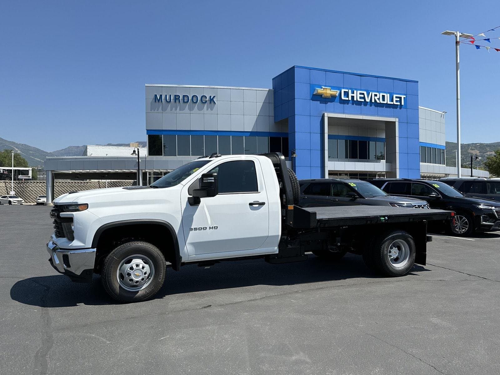 2026 Chevrolet Silverado 3500 HD Chassis Cab Work Truck — photo 1 of 67