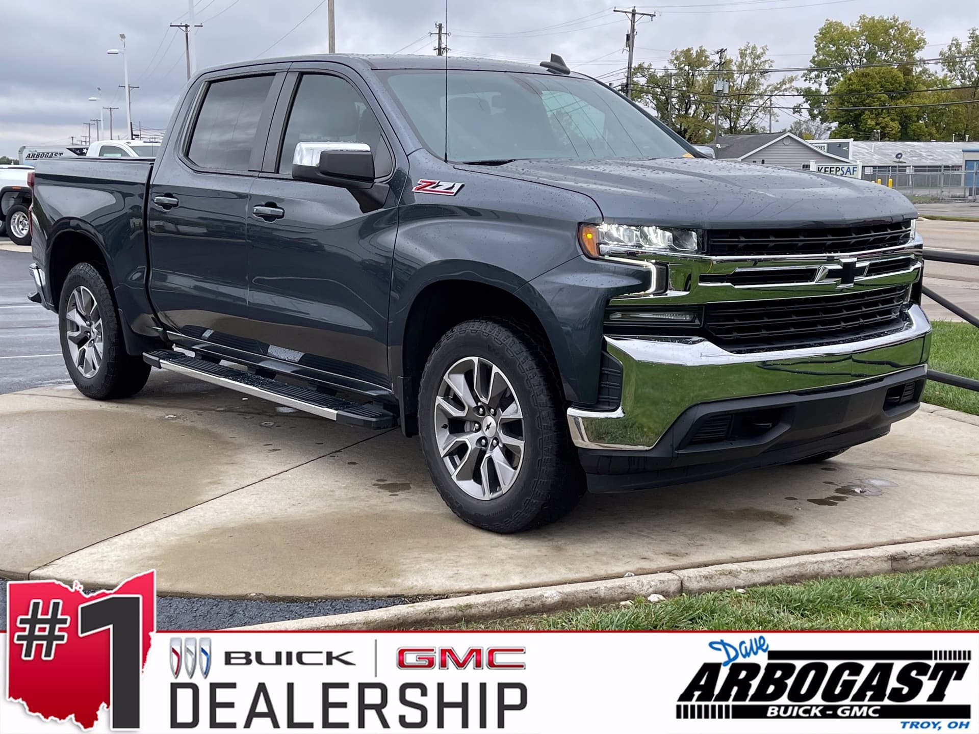 2019 Chevrolet Silverado 1500 LT — photo 1 of 14