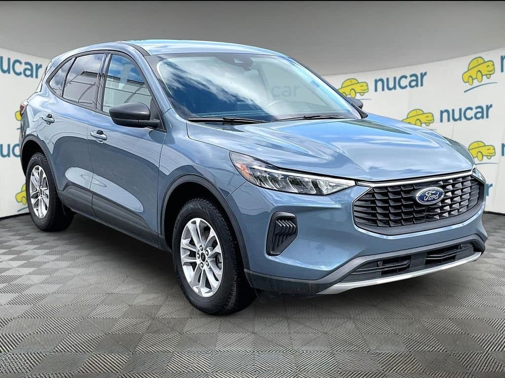 2025 Ford Escape Active — photo 1 of 32