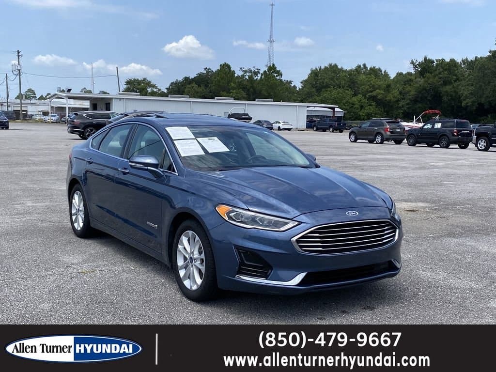 2019 Ford Fusion Hybrid SEL — photo 1 of 36