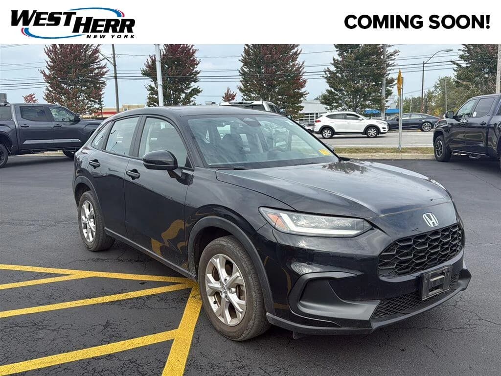 2023 Honda HR-V LX — photo 1 of 11