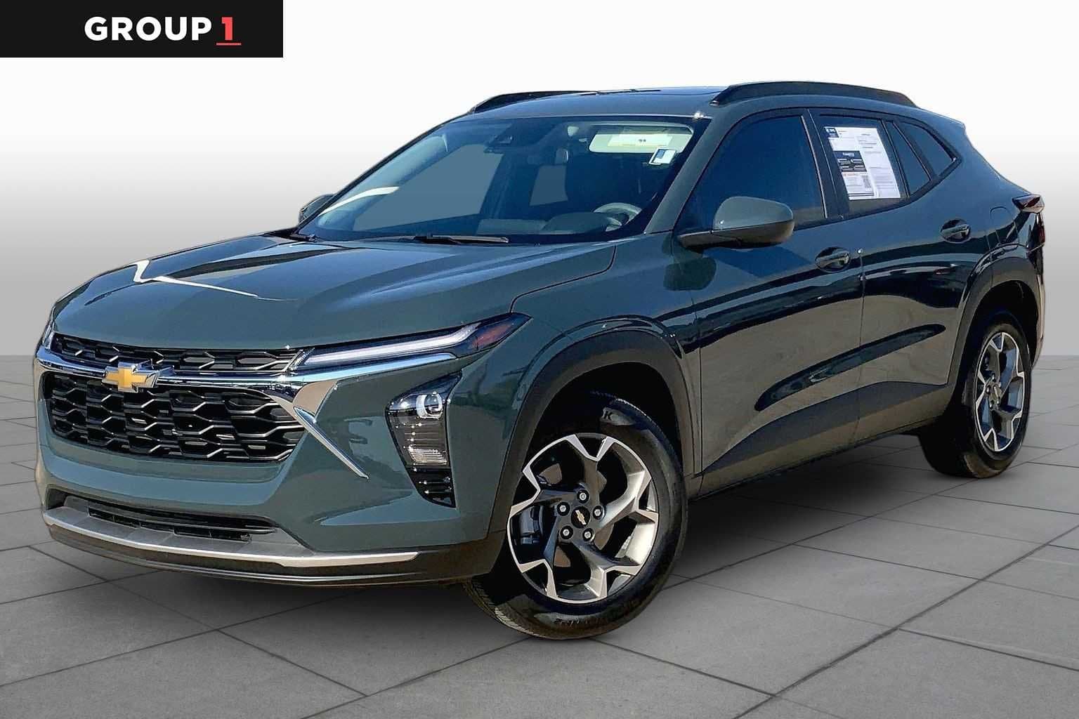 2026 Chevrolet Trax LT — photo 1 of 32