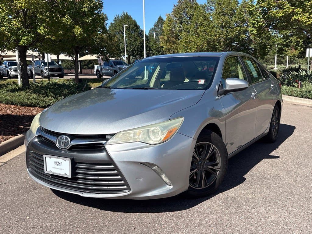 2015 Toyota Camry LE — photo 1 of 25