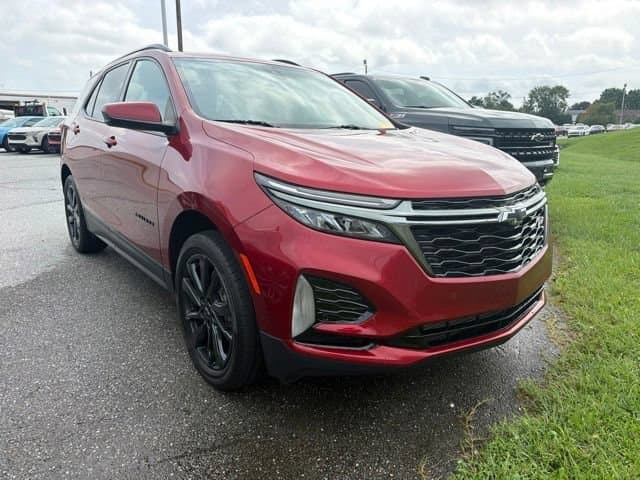 2023 Chevrolet Equinox RS — photo 1 of 3