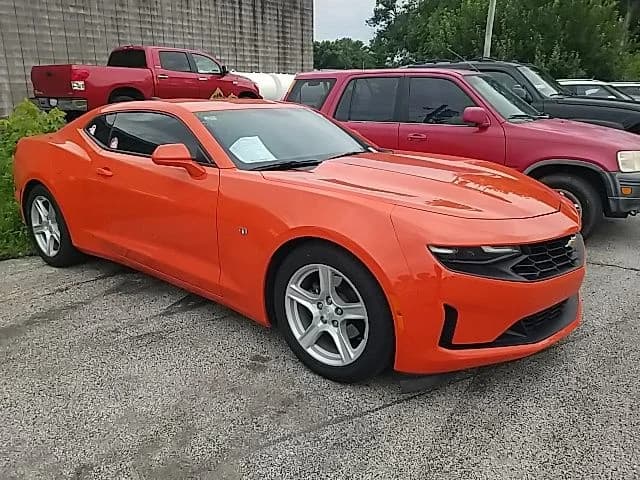 2020 Chevrolet Camaro 1LT — photo 1 of 31