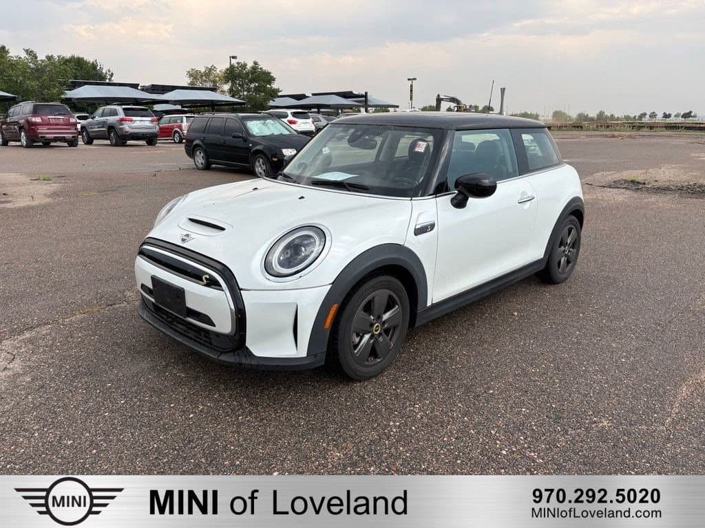 2024 Mini Hardtop 2 Door Cooper SE — photo 1 of 17