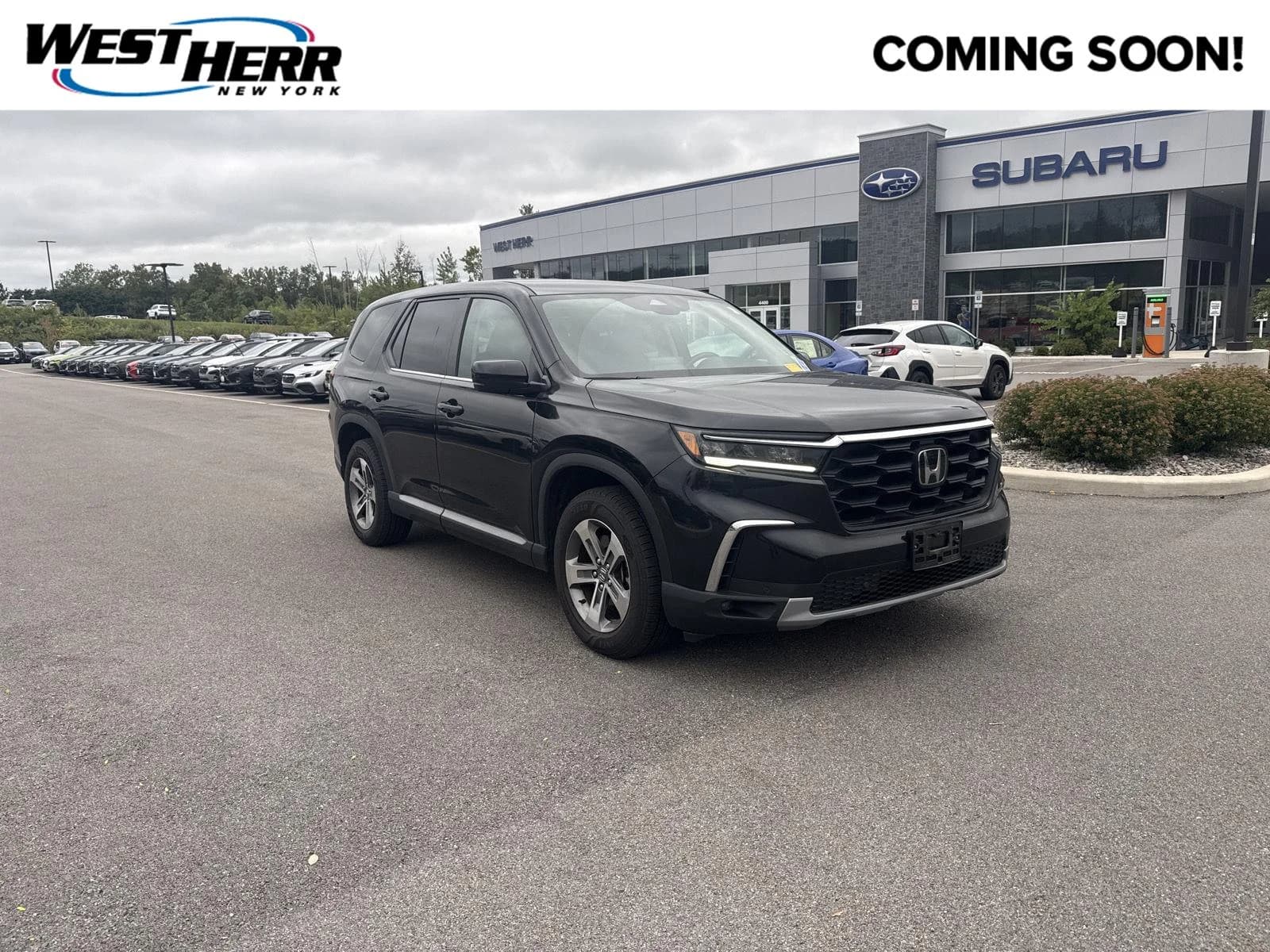 2023 Honda Pilot Base — photo 1 of 21