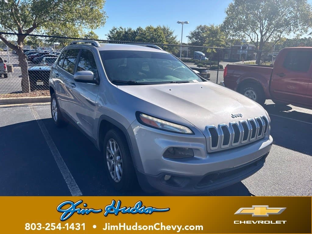 2018 Jeep Cherokee Latitude — photo 1 of 10