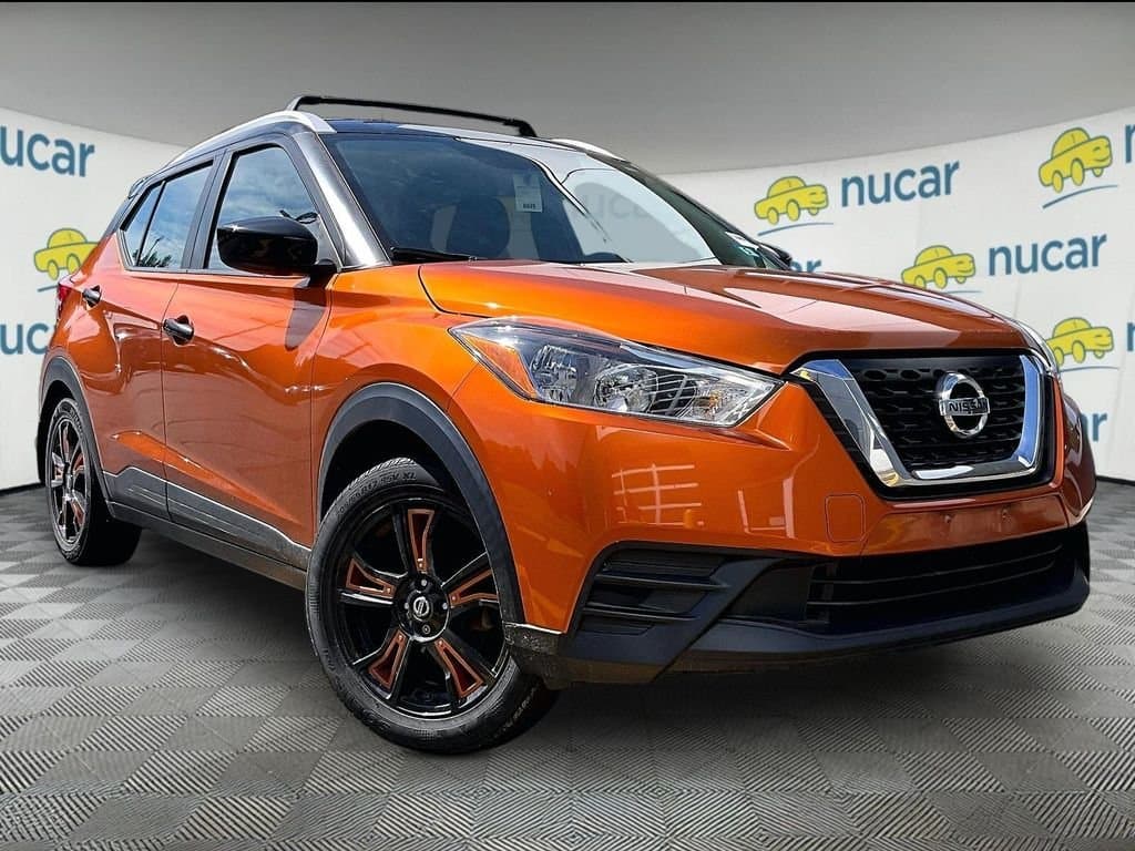 2019 Nissan Kicks SV — photo 1 of 10