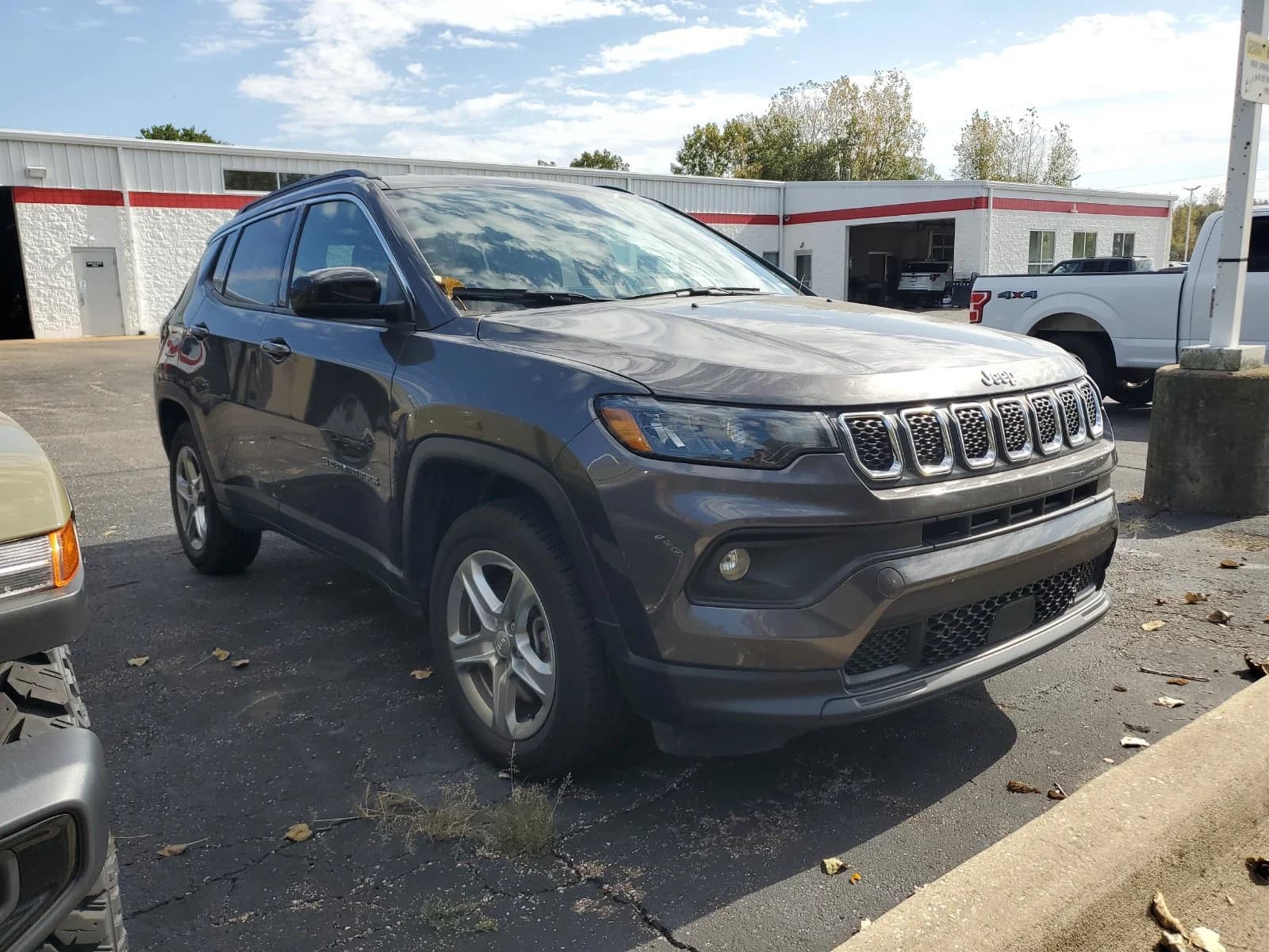 2024 Jeep Compass Latitude — photo 1 of 4