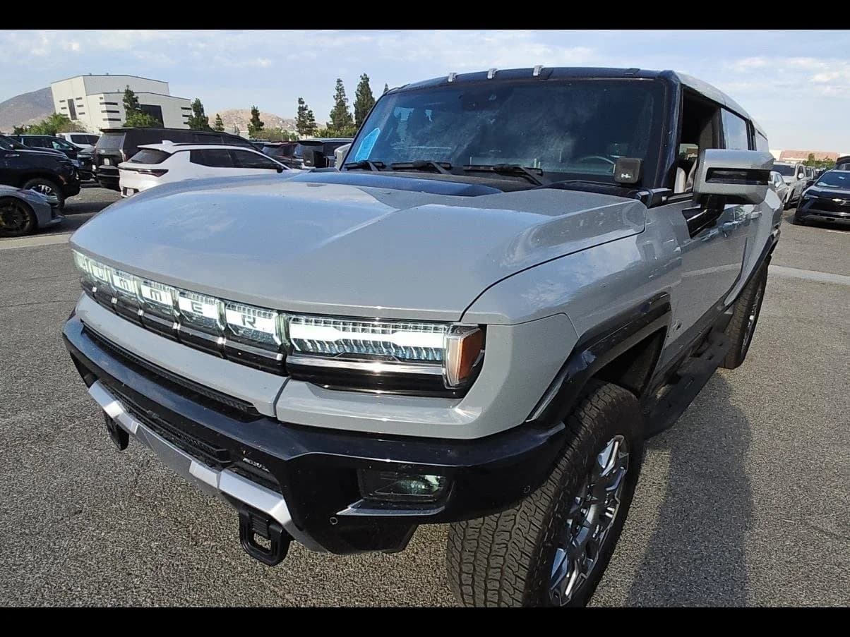2024 GMC HUMMER EV SUV 3X — photo 1 of 26