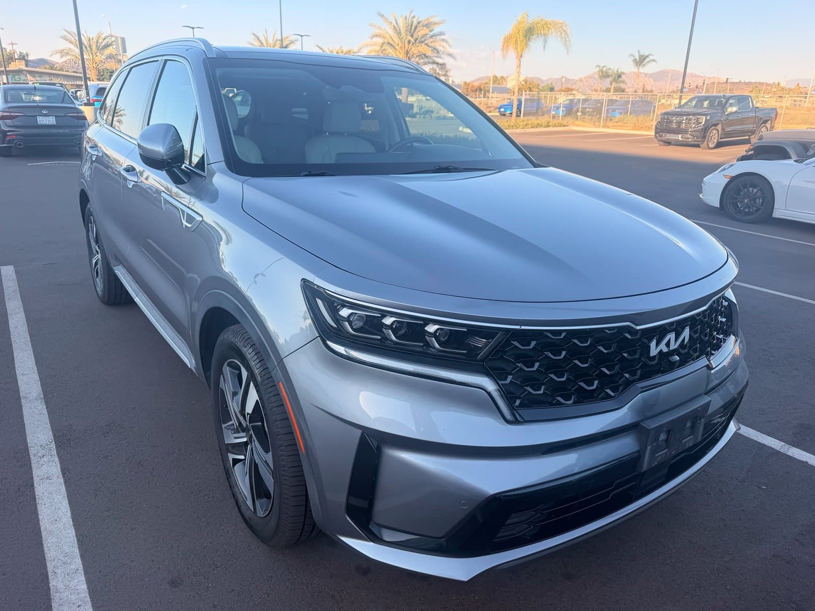2023 Kia Sorento Hybrid SX Prestige — photo 1 of 8