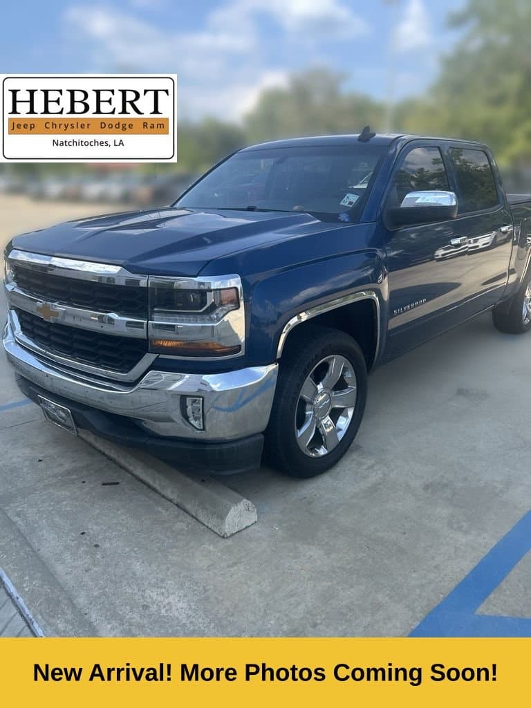 2017 Chevrolet Silverado 1500 LT — photo 1 of 6