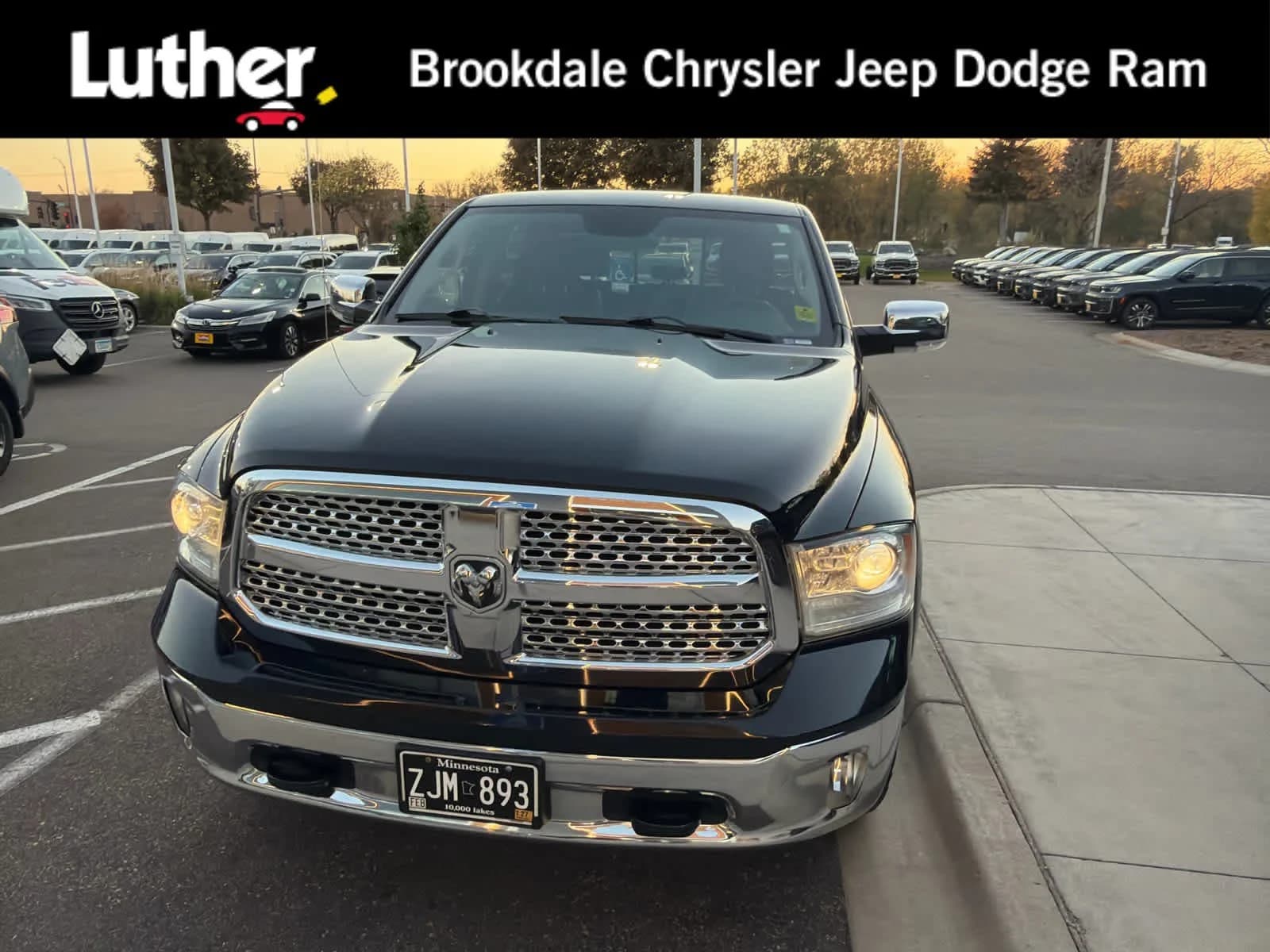 2015 RAM 1500 Laramie — photo 1 of 11