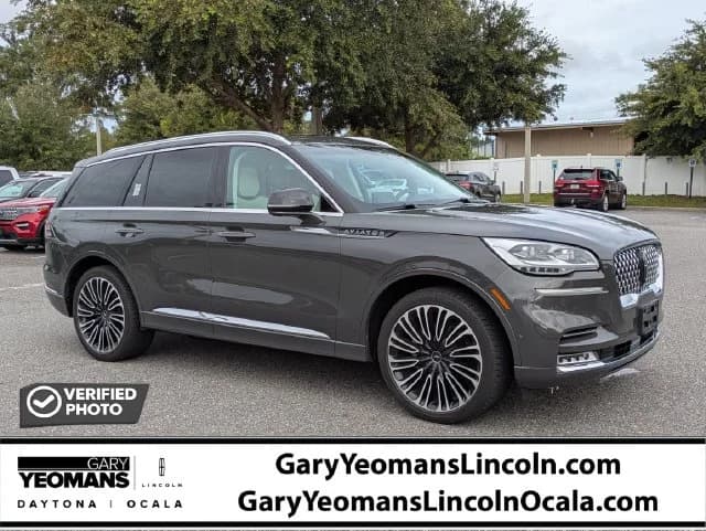 2023 Lincoln Aviator Black Label — photo 1 of 12
